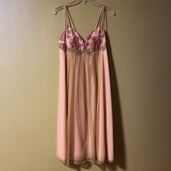 Vintage 1950's Vanity Fair Nylon Lace Nightgown & Robe Set | Size 34 - Picture 1 of 10